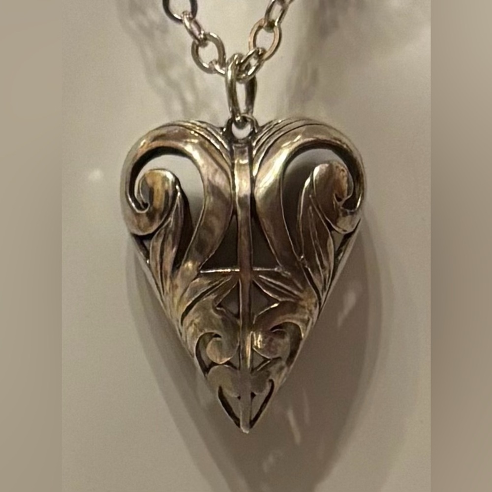 Sterling Silver pendant and chain, Filigree Open Heart Pendant on 28” Chain